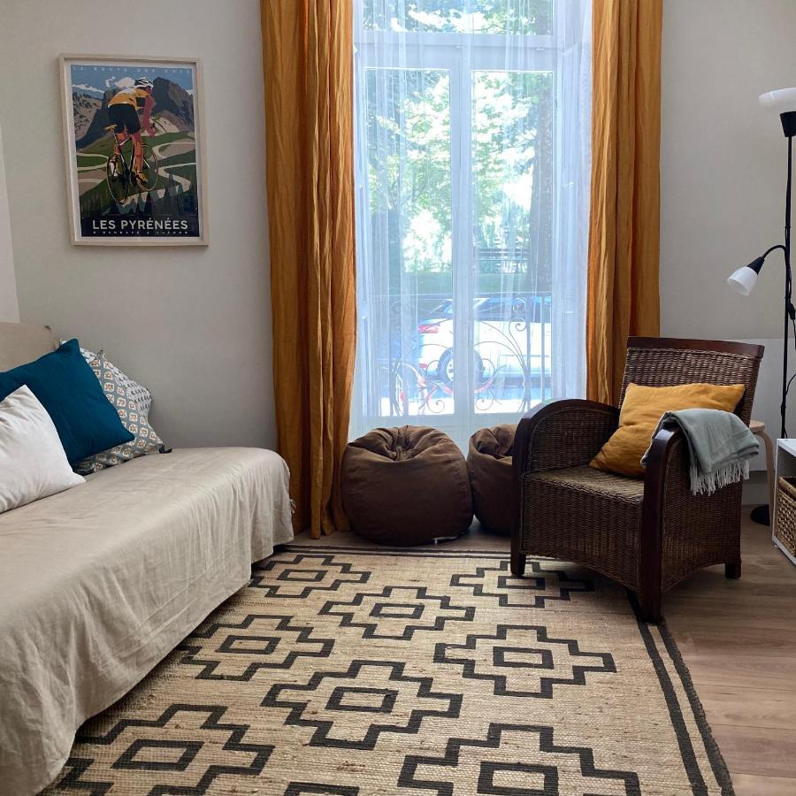 Fantastic Ground Floor Apartment Opposite Thermes Bagneres-de-Luchon Экстерьер фото